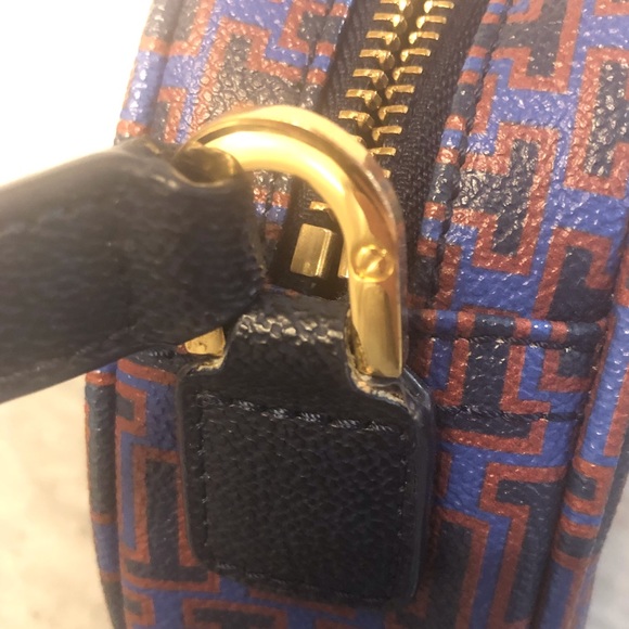 Authentic Tory Burch Crossbody Bag - Picture 7 of 8